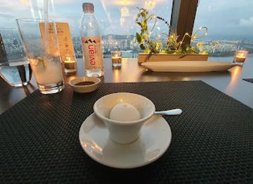 south-korea/seoul/restaurant/walking-on-the-cloud