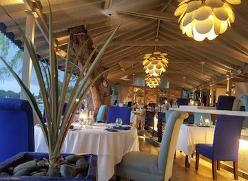 barbados/harrison-s-cave/restaurant/the-tides-barbados