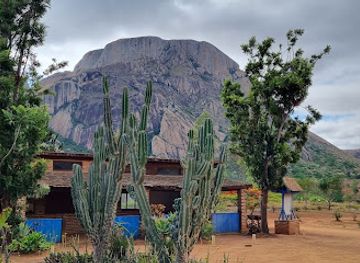 madagascar/isalo-national-park/restaurant/restaurant-le-zebu-grille