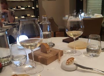 france/bordeaux-wine-region/restaurant/l-oiseau-bleu