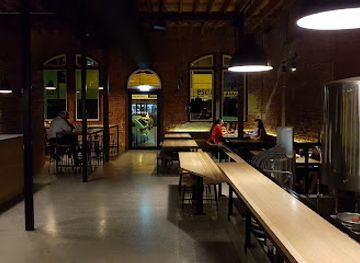 australia/central-queensland/restaurant/headricks-lane