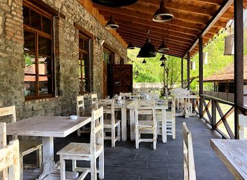 armenia/dilijan-national-park/restaurant/flying-ostrich-by-dolmama