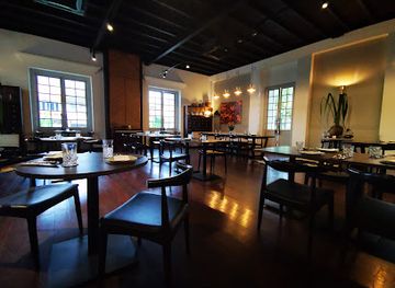 malaysia/borneo/restaurant/roots-bistronomy