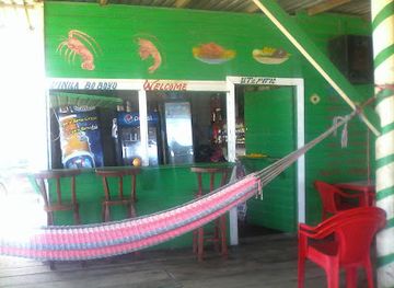 honduras/tela/restaurant/hamacas-bar-deomedes