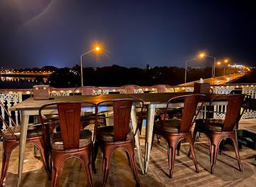 thailand/ubon-ratchathani/restaurant/chom-jan-hue-hak-mun