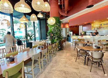 singapore/bukit-batok/restaurant/spruce