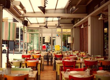 greece/central-macedonia/restaurant/elia-lemoni