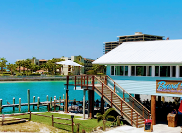 florida/st-petersburg/st-pete-beach/restaurant/buoys-waterfront-bar-and-grill