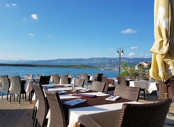 croatia/banovina/restaurant/zal