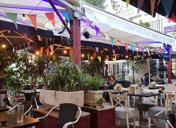 gibraltar/queensway-quay-marina/restaurant/the-little-rock-restaurant-bar