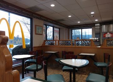 connecticut/bear-mountain/restaurant/mcdonald-s