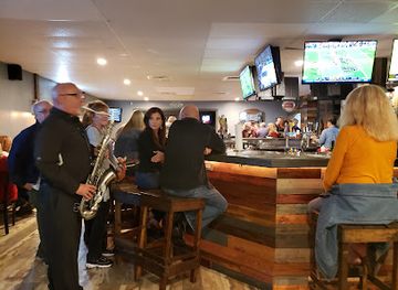 florida/fort-walton-beach/restaurant/pallet-bar-and-grill