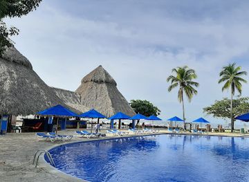 el-salvador/los-cobanos-beach/restaurant/chack-balam
