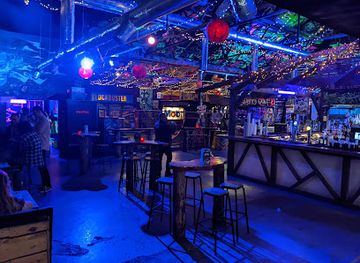 united-kingdom/birmingham/digbeth/restaurant/cluck-n-burger