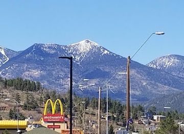 arizona/coconino-national-forest/restaurant/chili-s-grill-bar