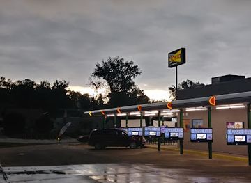 missouri/hannibal/restaurant/sonic-drive-in