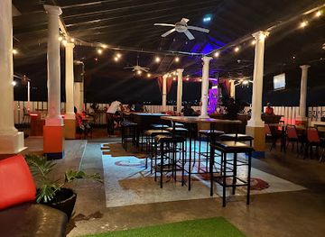 jamaica/liguanea-plains/restaurant/offshore-rooftop-lounge