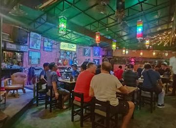 philippines/manila/malate/restaurant/bamboo-giant-garden-restaurant-bar-malate