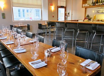 canada/ottawa-valley/restaurant/play-food-wine