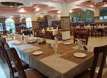 Hotel Summit & Restaurant