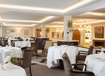 switzerland/lake-geneva-region/restaurant/chat-botte