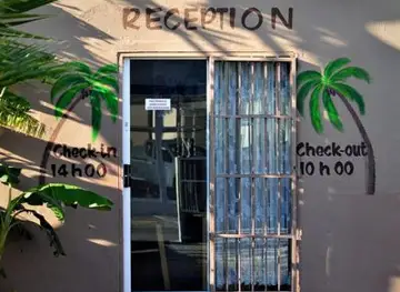 Tahiti Guesthouse & Restaurant