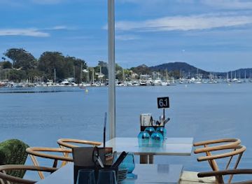 australia/central-coast/restaurant/drifters-wharf