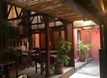 madagascar/andasibe/restaurant/restaurant-les-artistes