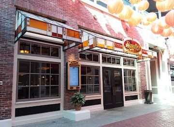 missouri/st-charles/restaurant/bugatti-s-steak-pasta