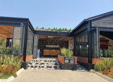 botswana/kgalagadi-transfrontier-park/restaurant/two-six-seven