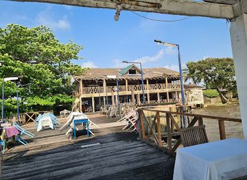 cameroon/dja-faunal-reserve/restaurant/le-dernier-comptoir-colonial