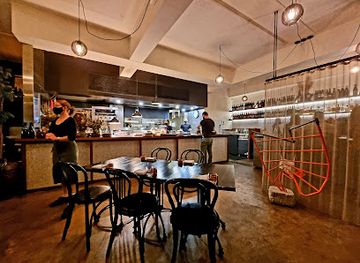 australia/canberra/restaurant/pilot