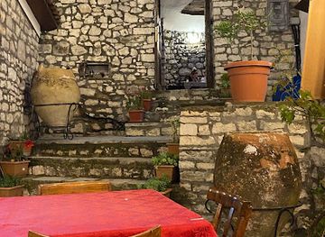 albania/berat/restaurant/beret-family-caffe-mbrica