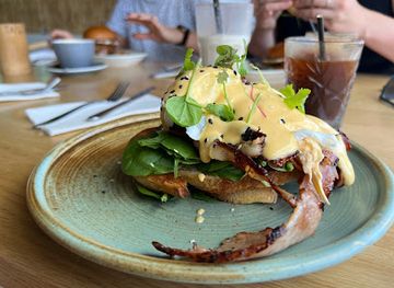 australia/sunshine-coast/restaurant/cotton-tree-beach-bar