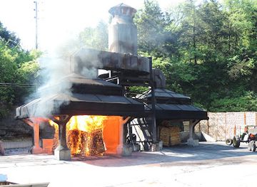 tennessee/jack-daniel-s-distillery/restaurant/jack-daniels-barrel-house-1-14