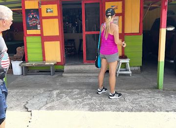 saint-kitts-and-nevis/charlestown/restaurant/steve-s-hideout