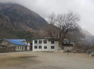 Larjung Lodge and Thakali Kitchen