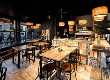 belgium/antwerp/restaurant/satay