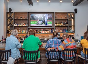 california/lodi/restaurant/tower-park-waterfront-grille