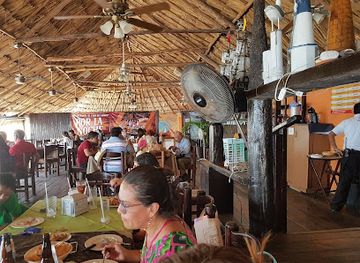 mexico/campeche/restaurant/el-faro-del-morro