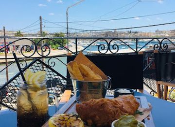 malta/gzira/restaurant/the-crew-cafe-bar