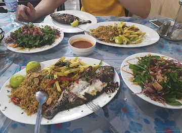 jordan/kerak/restaurant/canoe-restaurant-fish-fresh