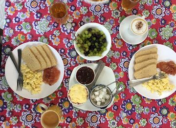 bhutan/tsirang/restaurant/the-hive-cafe