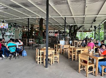 nicaragua/leon-volcano-boarding/restaurant/en-el-vivero-asados-y-mas