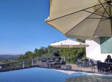 portugal/serra-da-lousa/restaurant/louzan-terrace