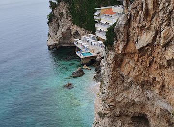 albania/vlora-coast/restaurant/gaia