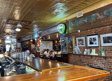 ohio/dayton/restaurant/the-trolley-stop