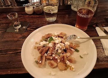 israel/judean-desert/restaurant/pergamon-restaurant