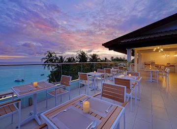 maldives/fulidhoo/restaurant/the-luau-restaurant