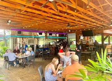 florida/suwannee-river/restaurant/pink-flamingo-diner